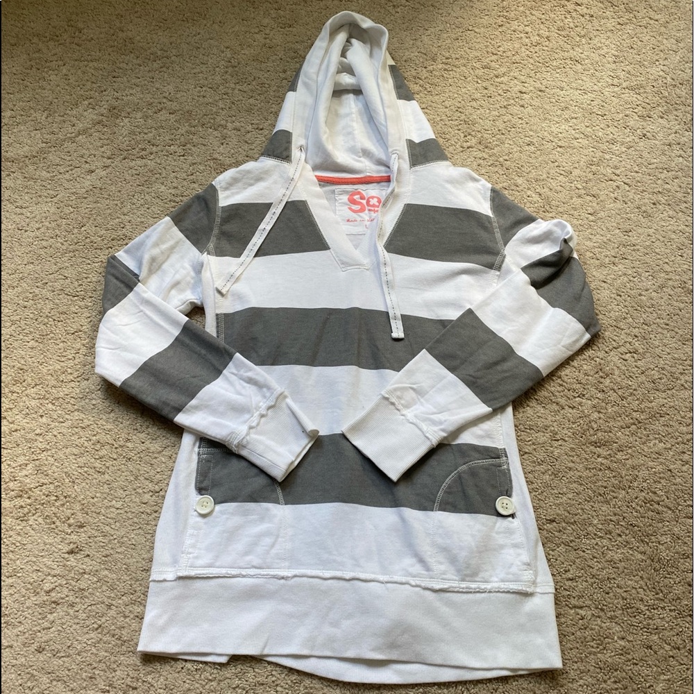 Oversized beachy sweatshirt